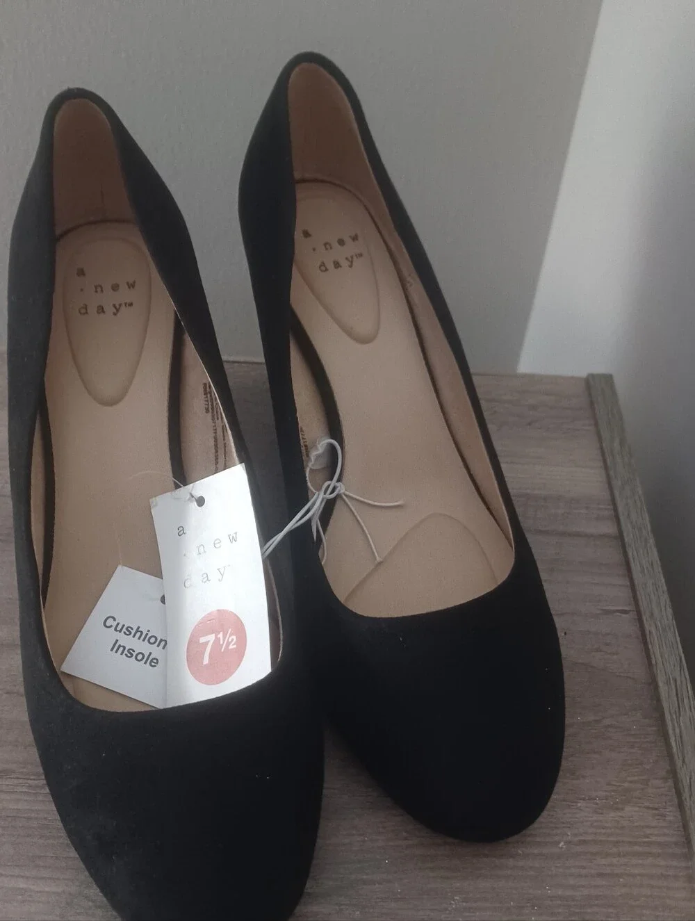 A New Day Suede Wedge Heels Sz 7.5 AD734 Dot
